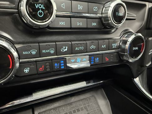 Used 2022 Ford F150 Lariat w/ Equipment Group 502A High image 24