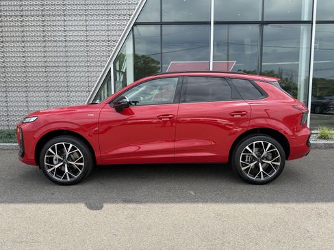 New 2026 Audi Q3 quattro 2.0T AWD/4WD image 2