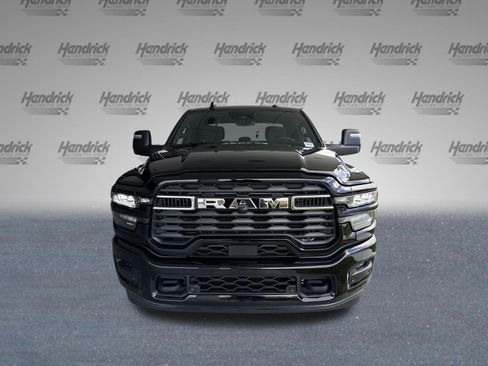 Used 2025 RAM 3500 Big Horn AWD/4WD image 3