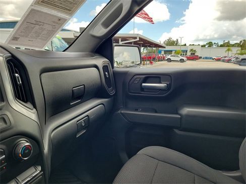 Used 2020 Chevrolet Silverado 1500 Custom w/ Custom Value Package image 26