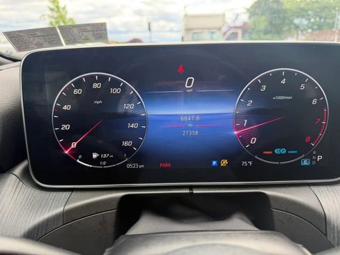 Used 2022 Mercedes-Benz C 300 4MATIC Sedan w/ Exclusive Trim Package image 17