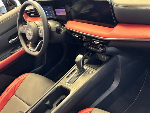 New 2026 Nissan Kicks SV w/ SV Premium Package FWD image 8