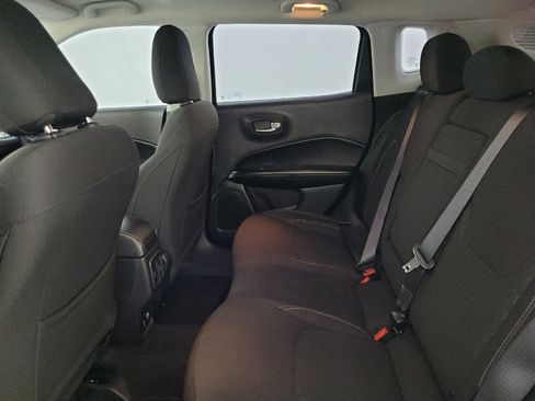 Used 2019 Jeep Compass Sport FWD image 18