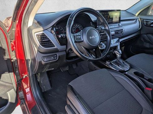Used 2022 Kia Seltos S image 10