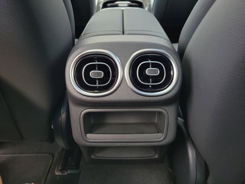 New 2026 Mercedes-Benz GLC 43 AMG 4MATIC image 11