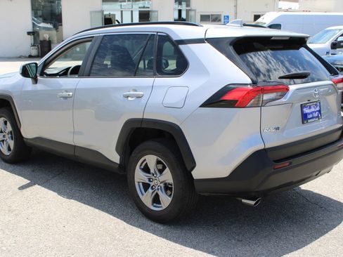 Used 2024 Toyota RAV4 XLE AWD/4WD image 6