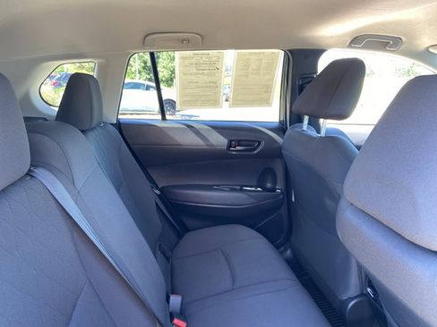 Used 2022 Toyota Corolla Cross LE FWD image 22