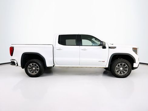 Used 2025 GMC Sierra 1500 AT4 image 10