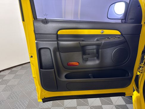 Used 2004 Dodge Ram 1500 Truck SLT w/ Sport Appearance Group image 23