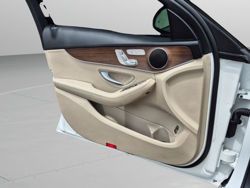 Used 2020 Mercedes-Benz C 300 4MATIC Sedan image 25