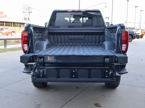 New 2026 GMC Sierra 2500 SLE image 19