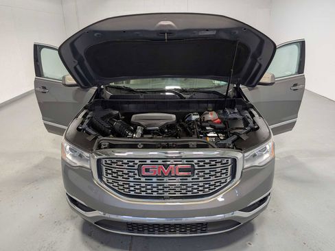 Used 2019 GMC Acadia Denali w/ Technology Package image 13