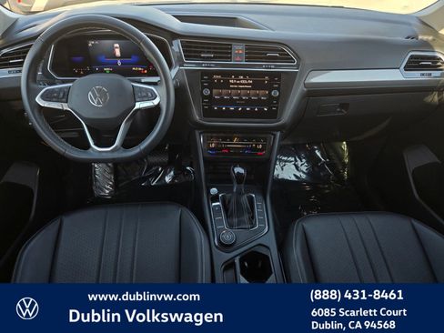 Certified 2023 Volkswagen Tiguan SE image 12