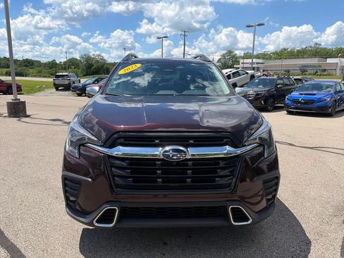 Used 2023 Subaru Ascent Touring AWD/4WD image 2
