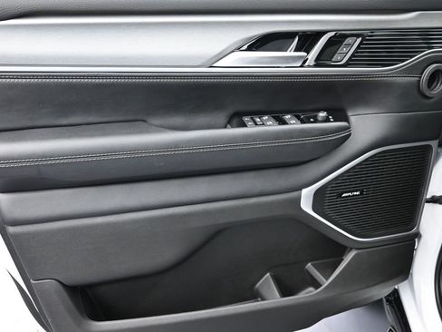 New 2026 Jeep Grand Wagoneer 4WD w/ Premium Group I image 11