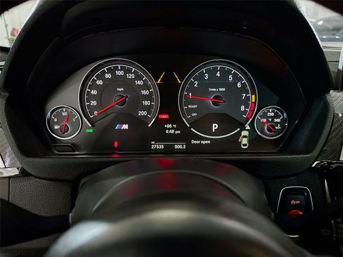Used 2019 BMW M4 Coupe w/ Competition Package RWD image 4