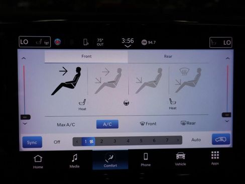 Used 2023 Chrysler Pacifica Touring-L FWD image 16