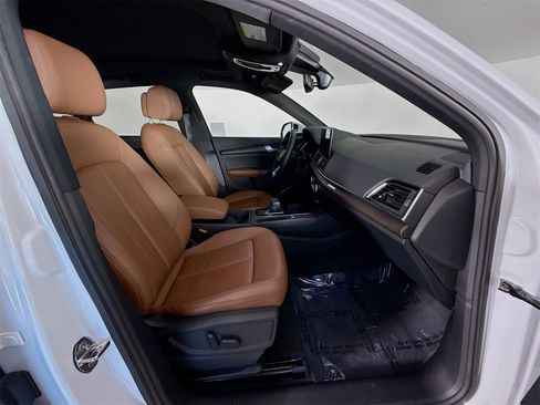 Certified 2023 Audi Q5 2.0T Premium w/ Convenience Package image 28