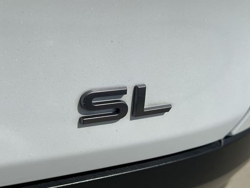 Used 2025 Nissan Murano SL AWD/4WD image 2