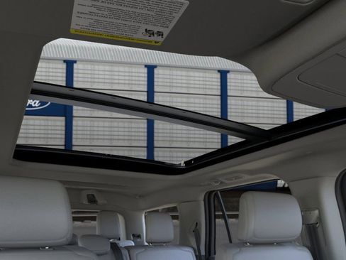 New 2025 Ford Expedition Active image 22