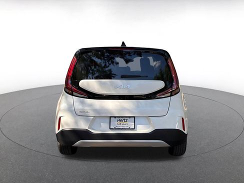 Used 2025 Kia Soul LX w/ LX Technology Package image 6