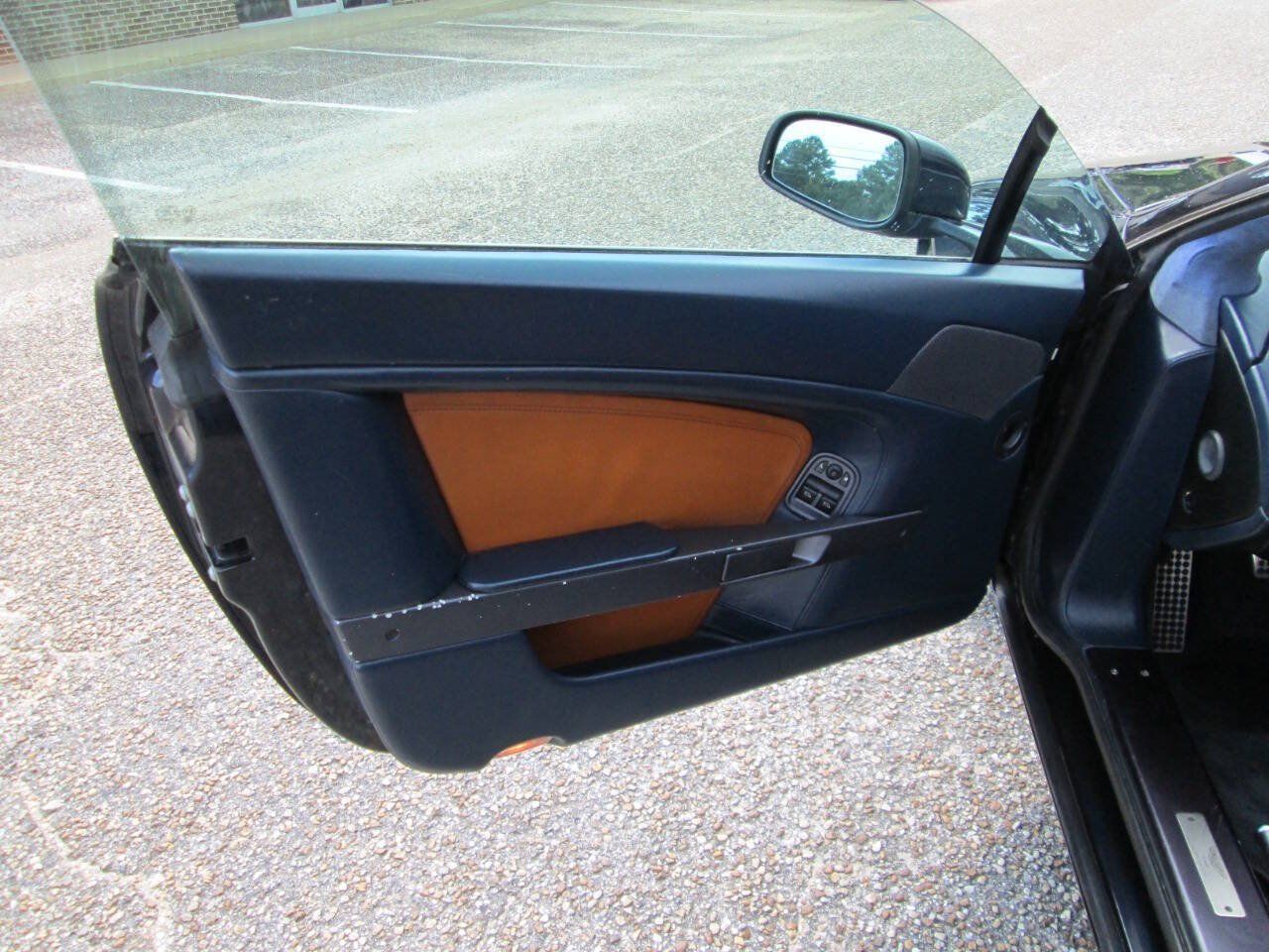 Used 2007 Aston Martin V8 Vantage Coupe RWD image 59