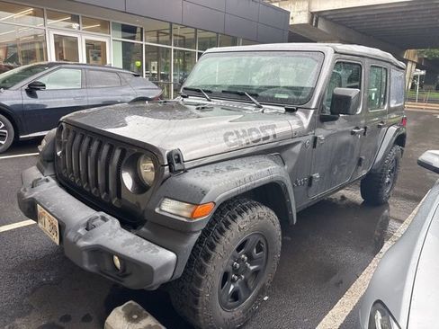 Used 2022 Jeep Wrangler Unlimited Sport image 2