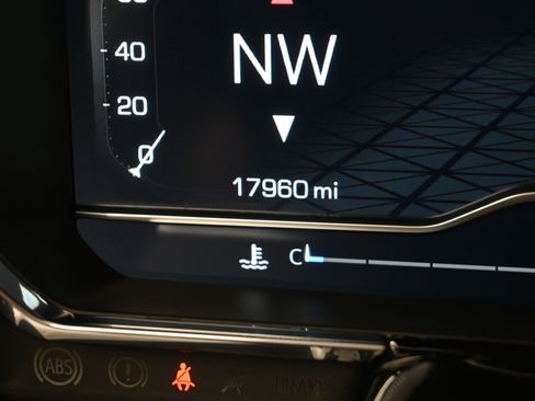 Used 2022 GMC Sierra 1500 SLT w/ SLT Premium Plus Package image 15