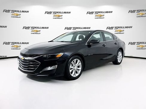Used 2019 Chevrolet Malibu LT FWD image 3