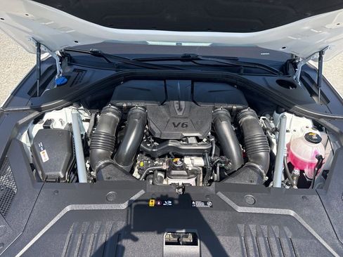 Used 2025 Genesis GV70 3.5T Sport w/ Sport Advanced Package image 38