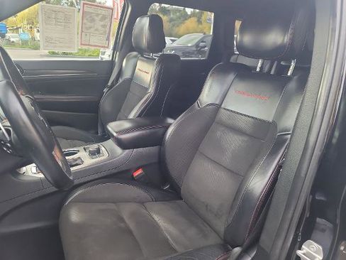Used 2019 Jeep Grand Cherokee Trailhawk image 19