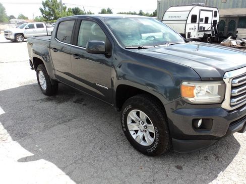 Used 2017 GMC Canyon SLE w/ SLE Convenience Package RWD image 3