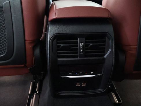 Used 2024 BMW i4 eDrive35 w/ Premium Package image 50