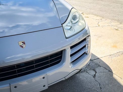 Used 2010 Porsche Cayenne AWD/4WD image 8