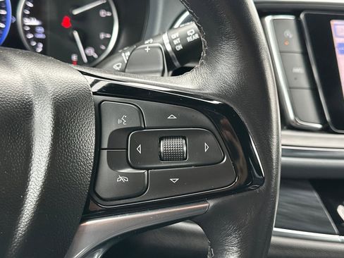 Used 2024 Buick Enclave Premium image 39