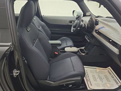 Certified 2025 MINI Cooper S image 27