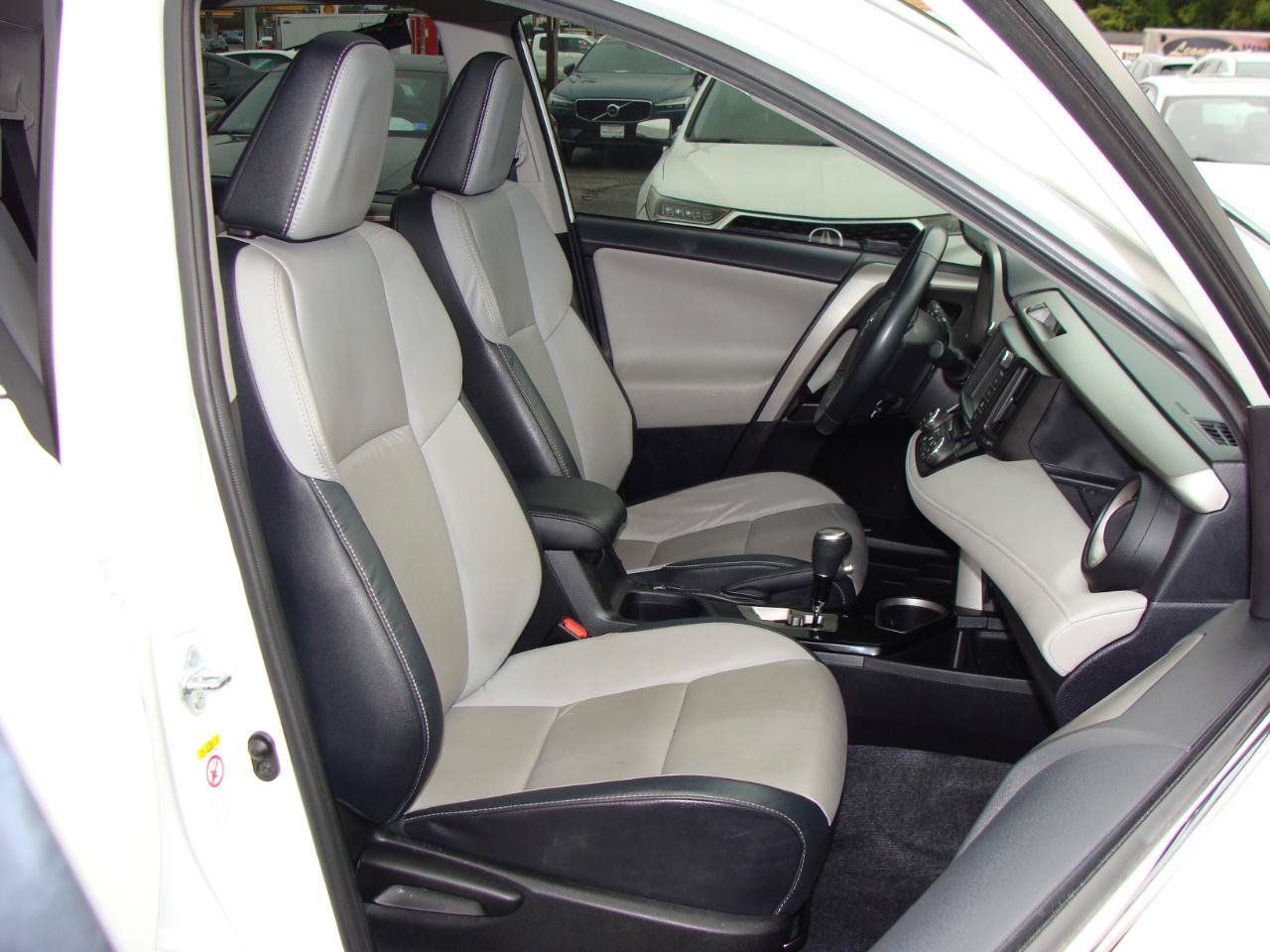 Used 2016 Toyota RAV4 Limited AWD/4WD image 9