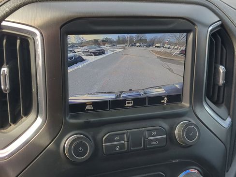 Used 2021 GMC Sierra 1500 AT4 w/ AT4 Premium Package image 17