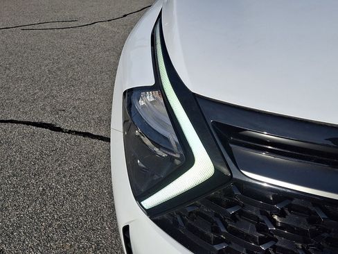 Used 2023 Kia Sportage X-Line image 8