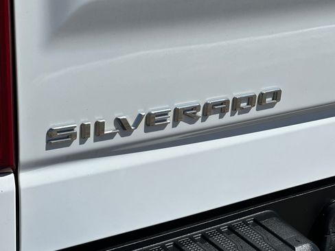 Used 2021 Chevrolet Silverado 1500 LT AWD/4WD image 26