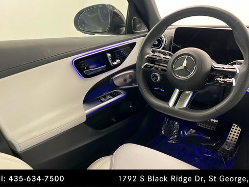 Used 2025 Mercedes-Benz C 300 4MATIC Sedan image 11