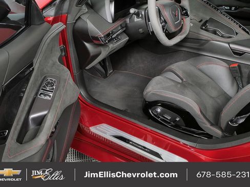 Used 2023 Chevrolet Corvette Stingray w/ Stealth Interior Trim Package image 9