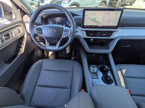 New 2026 Ford Explorer Active w/ Active Comfort Package image 18