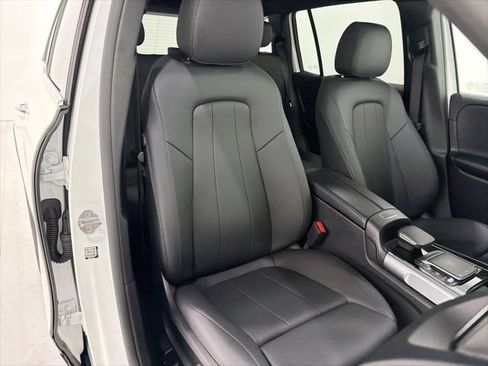 Used 2021 Mercedes-Benz GLB 250 4MATIC image 19