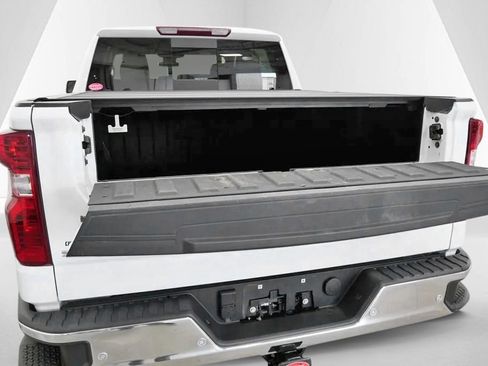 Used 2024 Chevrolet Silverado 1500 LT AWD/4WD image 36