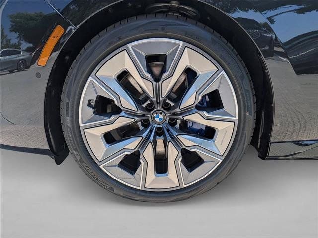 New 2026 BMW 760i xDrive w/ Executive Package AWD/4WD image 10