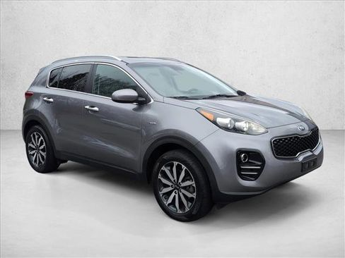 Used 2017 Kia Sportage EX image 3