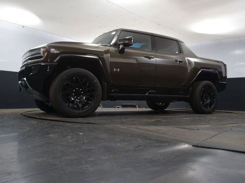 New 2025 GMC Hummer EV 2X image 49
