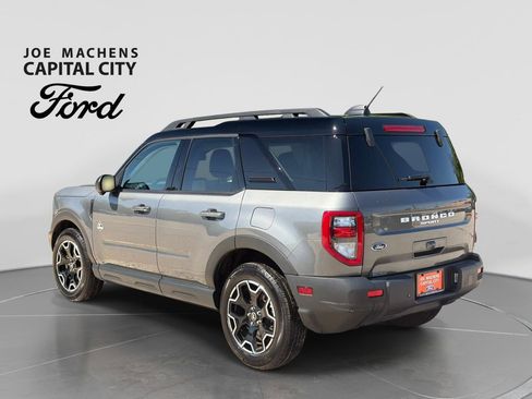 Used 2025 Ford Bronco Sport Outer Banks w/ Outer Banks Tech Package+ AWD/4WD image 7