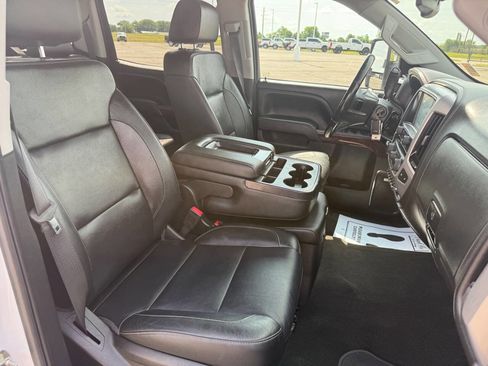 Used 2019 GMC Sierra 3500 SLT w/ Duramax Plus Package AWD/4WD image 38